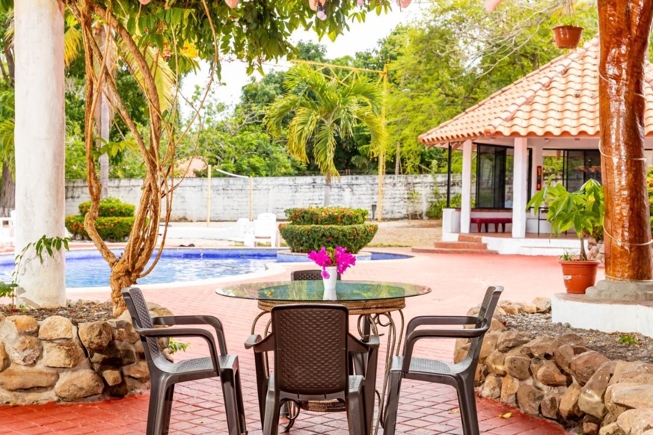 Cottage house Nueva Gorgona Exterior photo