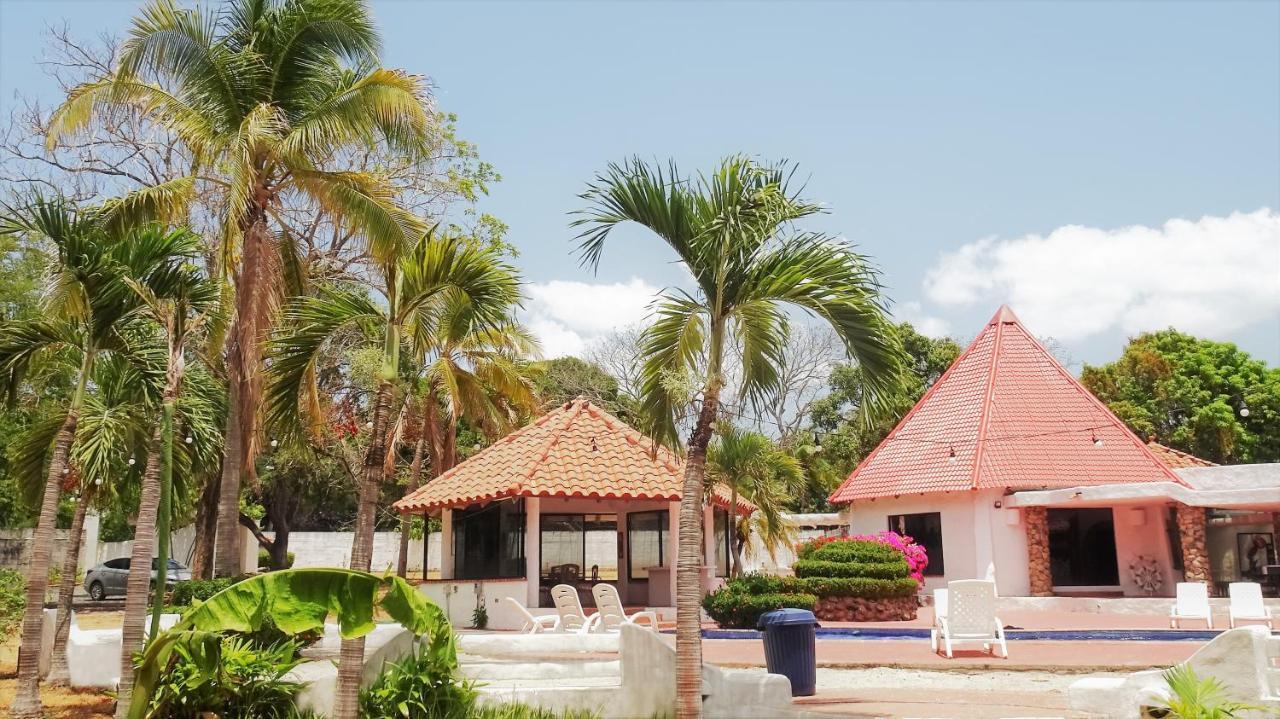 Cottage house Nueva Gorgona Exterior photo